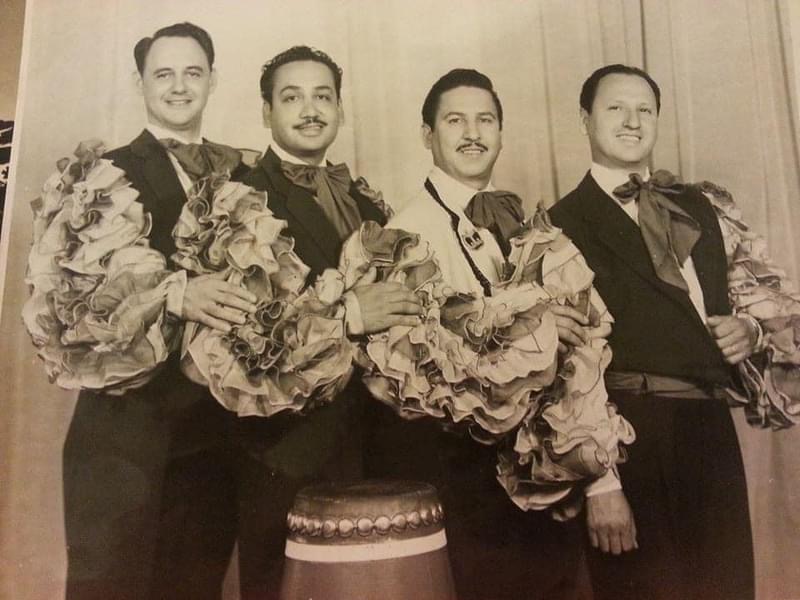 Retrato antiguo de cuatro músicos